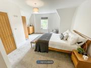 Lenton Avenue, Nottingham NG7, 2 bed flat to rent...