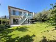LES CALANQUES DE CAVALAIRE ÉLÉGANCE CONTEMPORAINE FACE À L