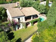 LES PARCS DE CAVALAIRE TRES BELLE VUE SUR LA MER ET PROXIMI