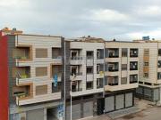 Les plus beaux appartements sur rue, 1er étage avec cour...