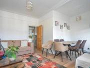 Leslie Road, London, 2 Bedroom Apartment