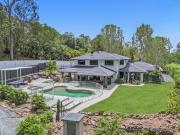 LET ME ENTERTAIN YOU!