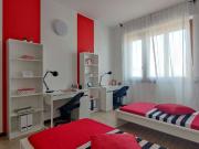 Letto in affitto in appartamento con 3 camere da letto a...