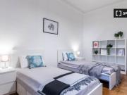 Letto in affitto in appartamento con 4 camere da letto a...