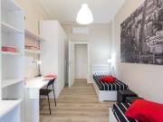 Letto in affitto in camera condivisa, appartamento con 4...