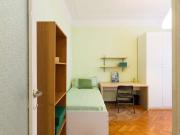 Letto in affitto in camera in appartamento a Città...