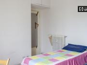 Letto in camera condivisa in appartamento con 2 camere...