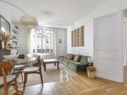 Levallois Louise Michel Appartement ancien rénové 2 chambres