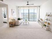 LEVEL 17 SPACIOUS ONE BEDROOM APARTMENT IDEAL FOR...