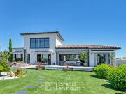 L'Horizon Suspendu villa lumière, design et vue nature