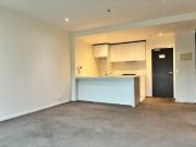 Liberty Towers Stylish CBD living with balcony views