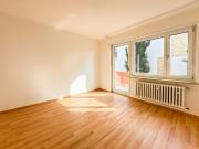 Lichtdurchflutet und zentral gelegen Lichtdurchflutet und zentral gelegen