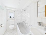Licht, Raum und Ruhe Zweifamilienhaus mit Potenzial |...