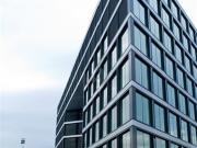 LICHTDURCHFLUTET UND MODERN MIT EINZELBÜROS