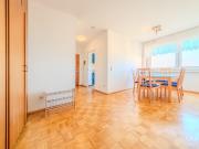 Lichtdurchflutete 2 1/2 Zimmer Wohneinheit mit...