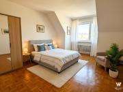 2 Zimmer Dachgeschosswohnung mit viel Potential und...