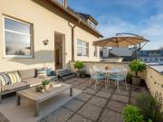 Lichtdurchflutete 2 Zimmer Wohnung mit 20 m² Terrasse...