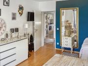 Lichtdurchflutete 2 Zimmer Wohnung mit großer Loggia