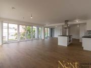 Lichtdurchflutete 2 Zimmer Wohnung mit Loft Flair und...