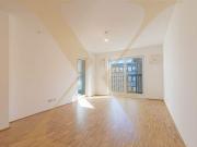 Lichtdurchflutete 2 Zimmer Wohnung mit Loggia und...