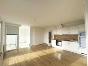 Lichtdurchflutete 2 Zimmer Wohnung mit neuer Küche...