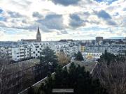 LICHTDURCHFLUTETE 2 ZIMMER WOHNUNG MIT SÜDLOGGIA UND...