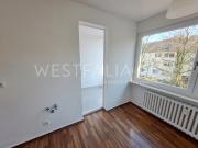 Lichtdurchflutete 2 Zimmer Wohnung mit Tageslichtbad