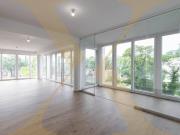 Lichtdurchflutete 2 Zimmer Wohnung mit voll...