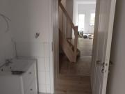 Lichtdurchflutete 3 Zimmer Altbau Wohnung mit Garten