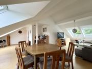 Lichtdurchflutete 4 Zimmer Dachgeschosswohnung