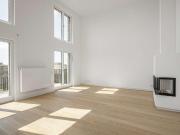 Lichtdurchflutete 3 Zimmer Dachgeschosswohnung mit Südbalkon