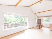 Lichtdurchflutete 3 Zimmer Wohnung: Balkon, Blick ins...