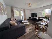 Lichtdurchflutete 3 Zimmer Wohnung inkl. Terrasse und Garage