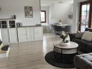 Lichtdurchflutete 4,5 Zimmer Maisonette Wohnung mit Garage