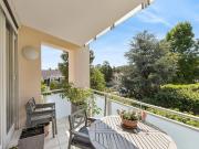 Lichtdurchflutete 4 Zimmer Wohnung mit Balkon/Loggia in...