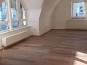 Lichtdurchflutete 4 Zimmer Wohnung mit Garten in Linz...