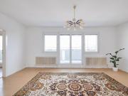 Lichtdurchflutete Dachgeschoss Wohnung mit zwei...