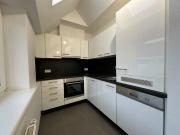 Lichtdurchflutete Dachgeschoß Wohnung, Nähe...