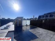 Lichtdurchflutete Dachgeschosswohnung mit großer...