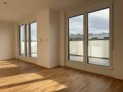 LICHTDURCHFLUTETE DACHGESCHOSSWOHNUNG MIT GROßER TERASSE