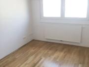 Lichtdurchflutete Dachgeschosswohnung mit mehreren...