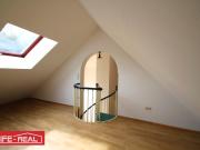 lichtdurchflutete Dachmaisonette im Zentrum von Linz,...