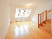 Lichtdurchflutete DG Maisonette in Top Lage
