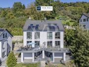 Lichtdurchflutete Doppelhaushälfte mit Garten und...