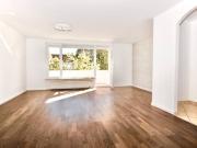 Lichtdurchflutete, frisch sanierte 4 Zi. Wohnung...