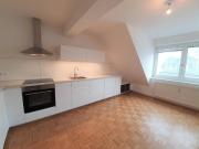 Lichtdurchflutete, getrennt begehbare 2 Zimmer Wohnung...