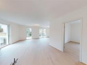 Lichtdurchflutete, großzügige 3 Zimmer Wohnung in...
