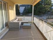 Lichtdurchflutete, grosszügige 5.5 Zimmerwohnung ruhig...