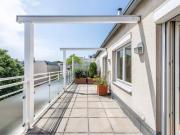 Lichtdurchflutete Maisonette mit Dachterrasse direkt am... Lichtdurchflutete Maisonette mit Dachterrasse direkt am...