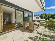 LICHTDURCHFLUTETE MIT TERRASSE